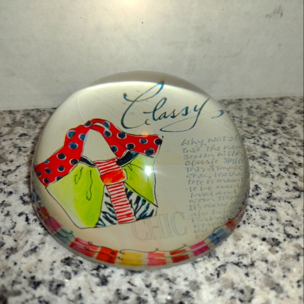 JOYCE SHELTON GLASS PAPERWEIGHT- "CLASSY" DESIGN  PURSE HANDBAG